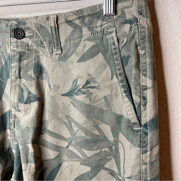 Lucky Brand Men Chino Shorts Cotton 30 Multi-Green Leaf Print Saturday Stretch - Picture 2 of 8